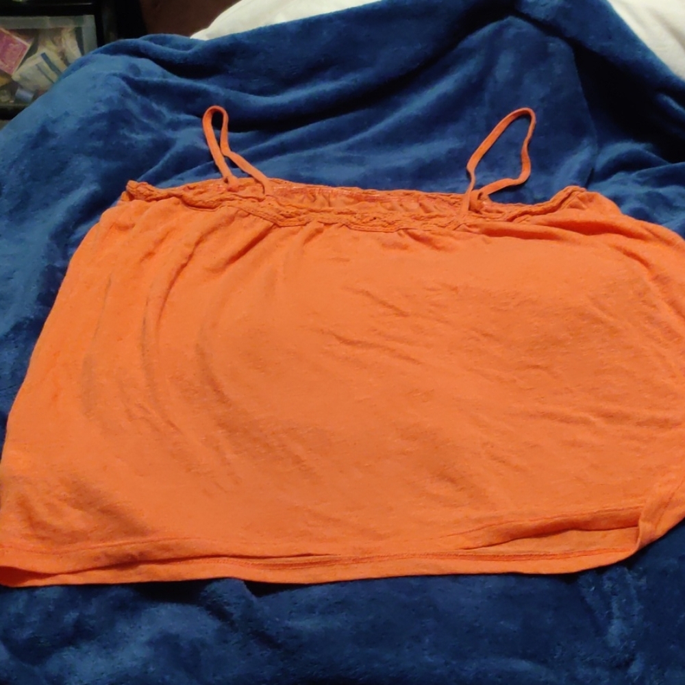 ,3/$12. 00  Old Navy Coral tank top size large